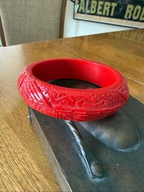 Vintage plastic bracelet